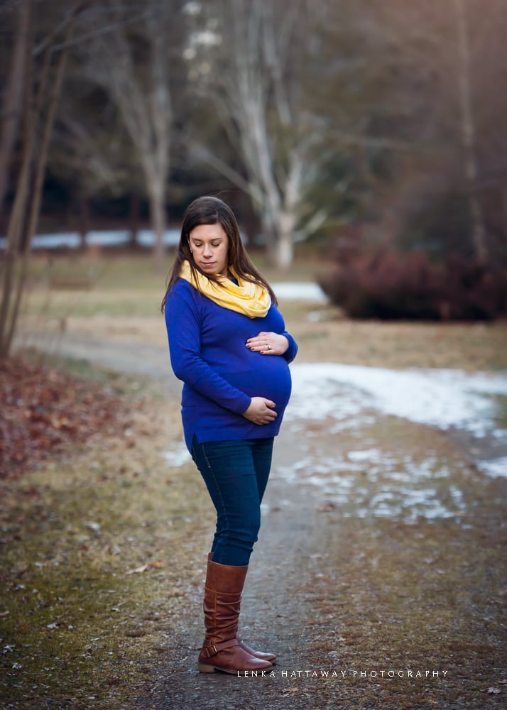 Winter maternity picture in Asheville,NC.