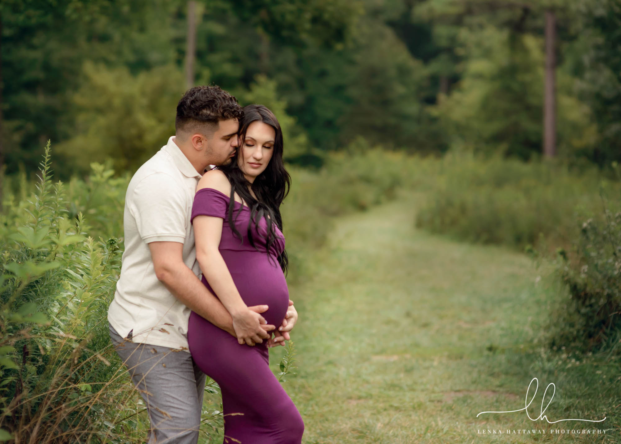 Photo session at the Asheville Arboretum of an expecting couple.