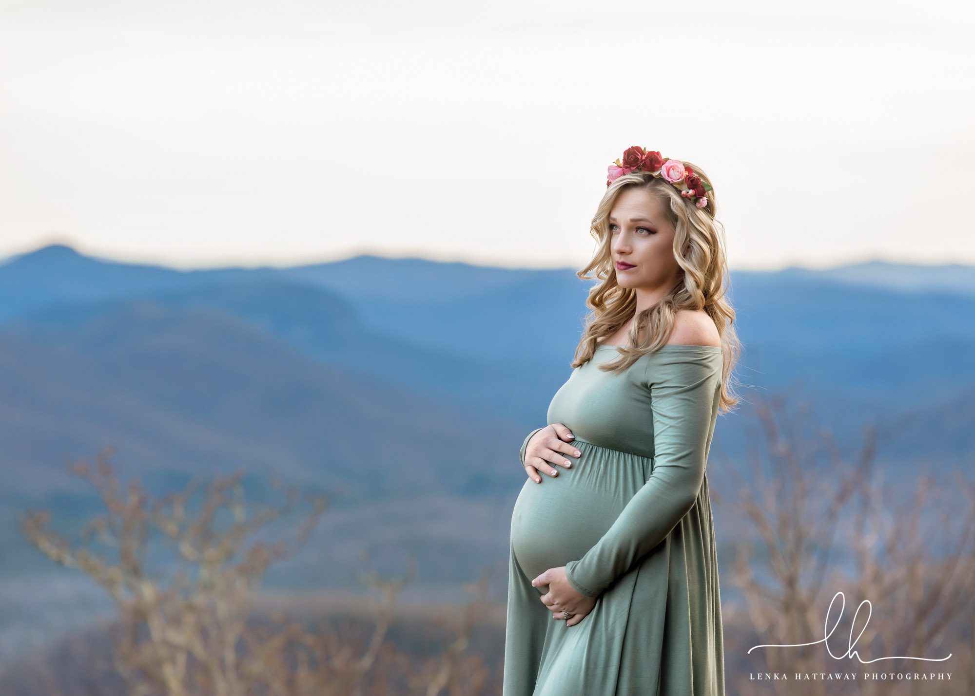 Maternity photo taken in the mountains.